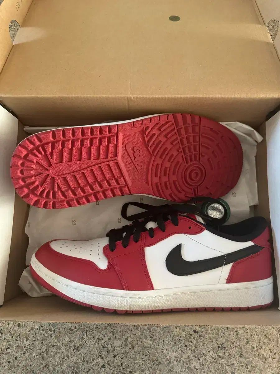 280 ジョーダン 1 ロー ゴルフ シカゴ