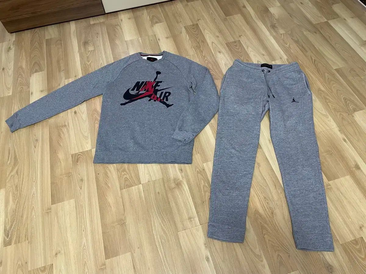 NIKE ジョーダン 起毛トレーナー 上 95号 下 28