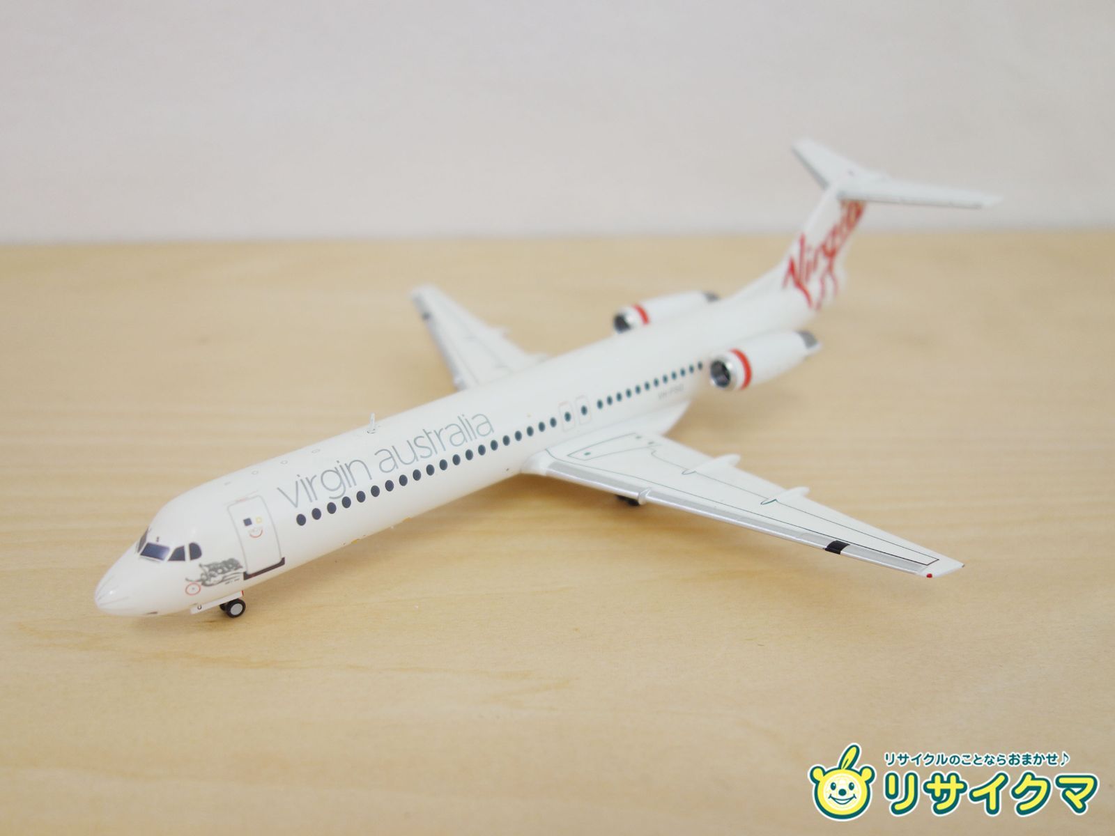 M 飛行機 旅客機 航空機 模型 プラモデル Virgin Australia ヴァージン オーストラリア航空 VH-FSQ 38871