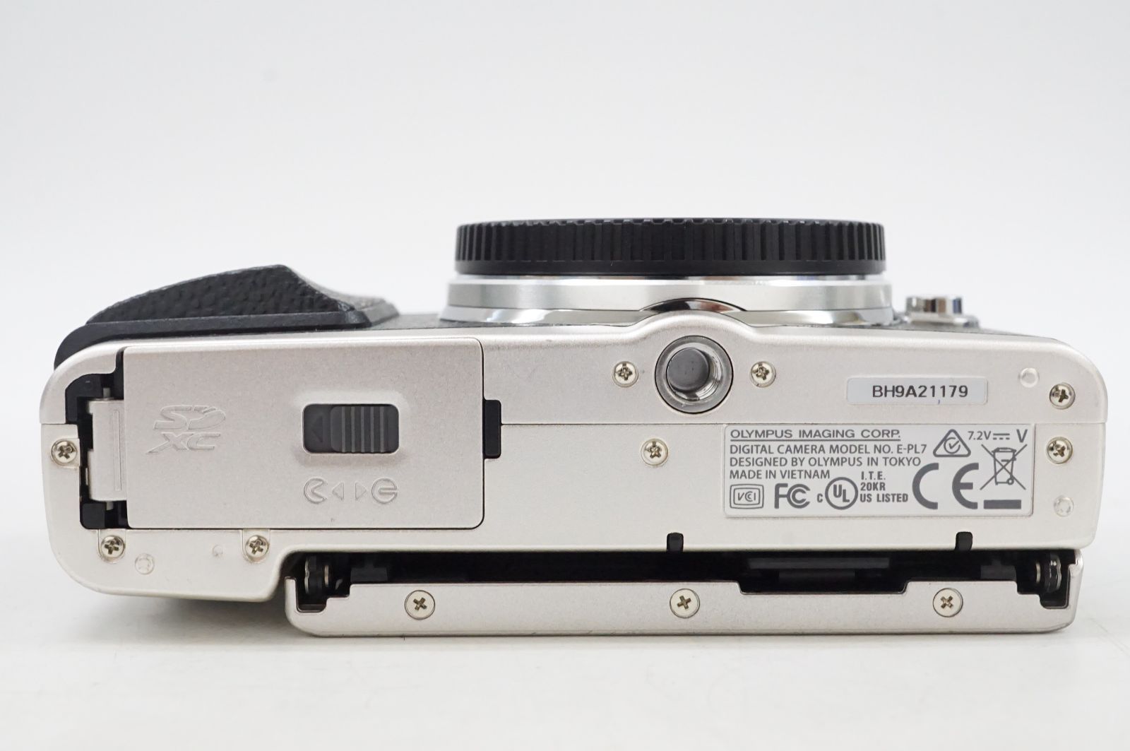 ミラーレス一眼レフ