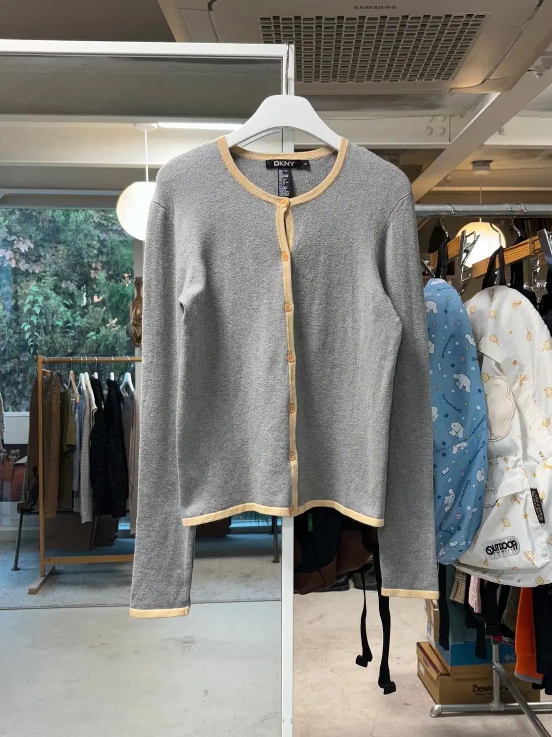 DKNY シルク 人気 カーディガン DKNY シルクカーディガンシルク DKNY シルク 人気 カーディガン DKNY シルクカーディガンシルク