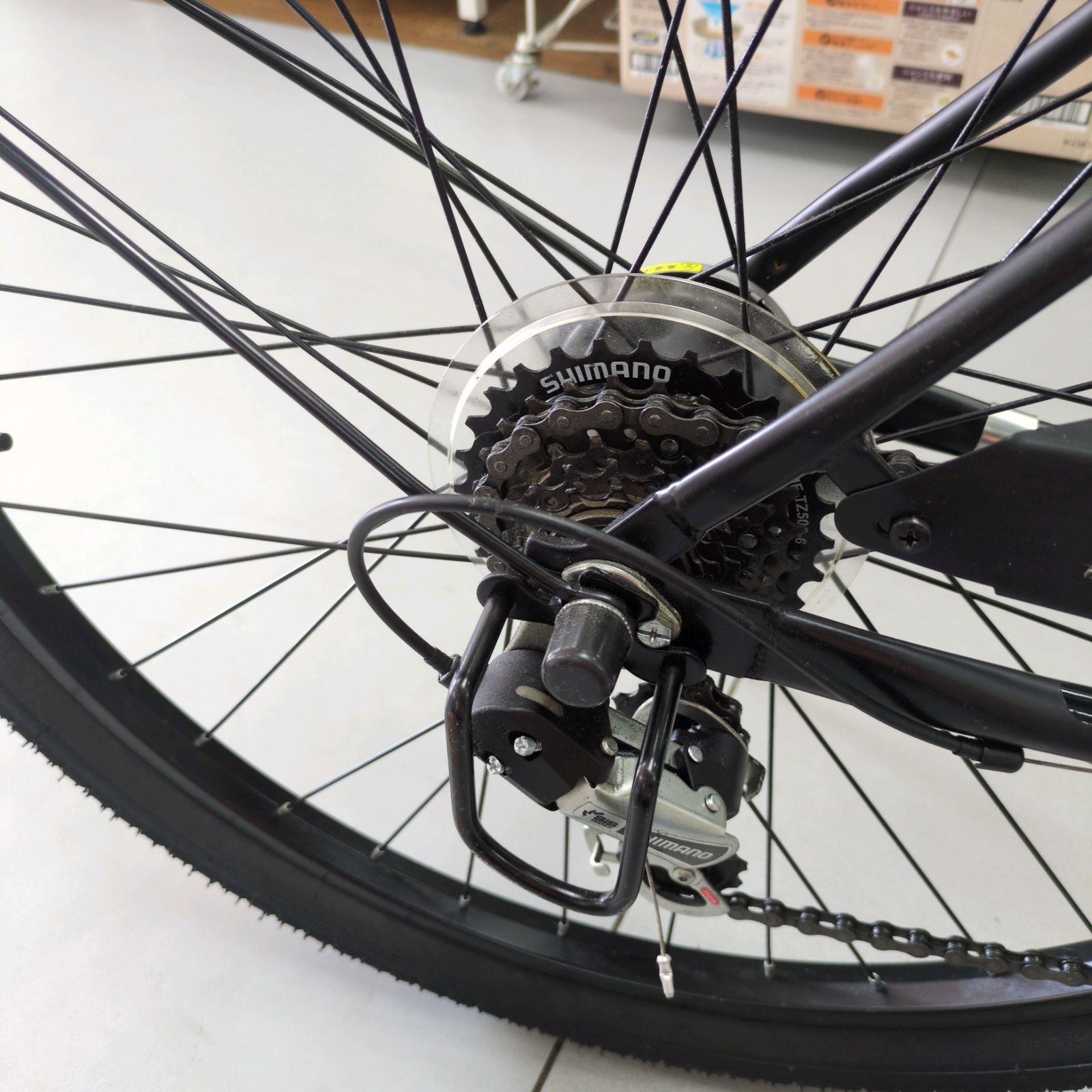 J530 ★サドルに多少破れ有り★軽快自転車★TORRES★6段★LEDオート★27.5インチ J530 ☆サドルに多少破れ有り☆軽快自転車☆TORRES☆6段☆LEDオート