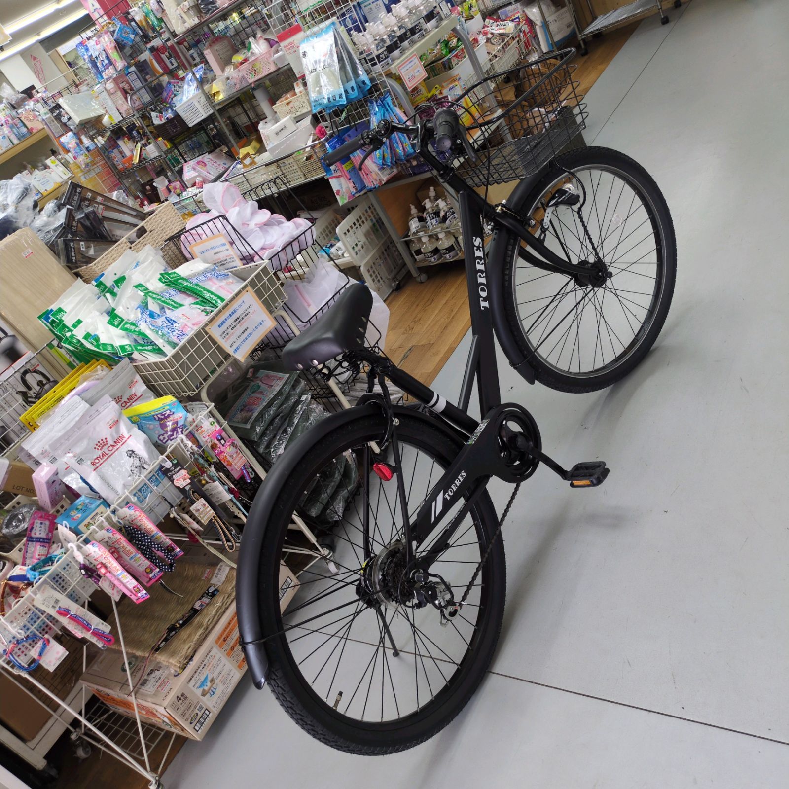J530 ★サドルに多少破れ有り★軽快自転車★TORRES★6段★LEDオート★27.5インチ J530 ☆サドルに多少破れ有り☆軽快自転車☆TORRES☆6段☆LEDオート