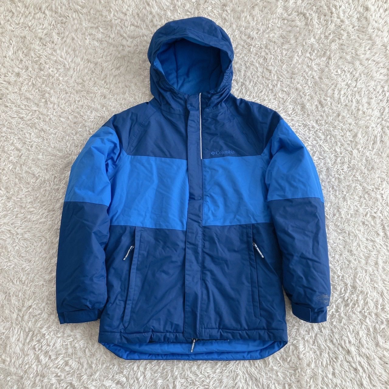 Columbia コロンビア