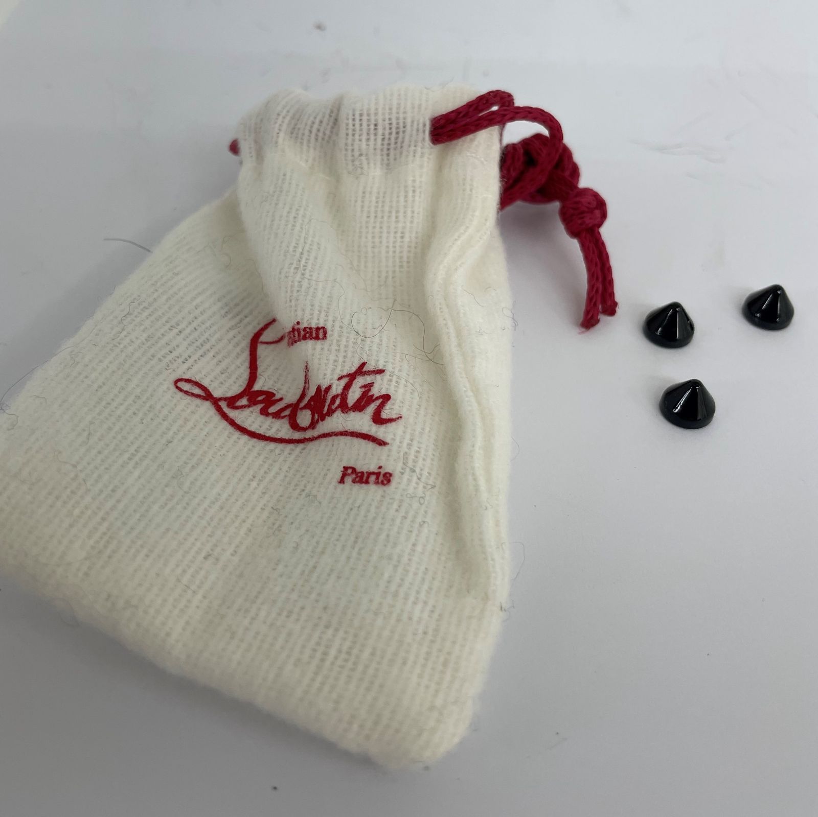 ルブタン スタッズスリッポン