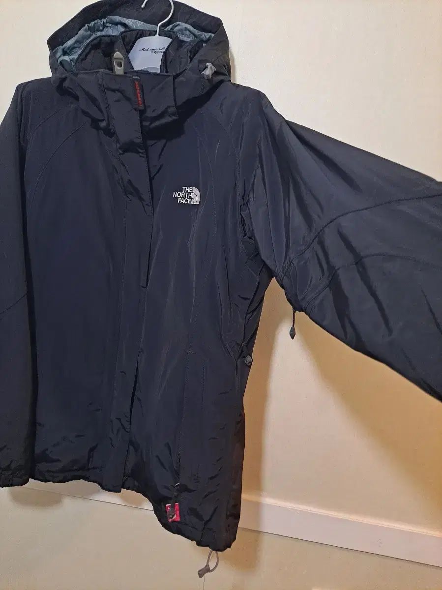 THE NORTH FACE ザノースフェイス 黒色 レディース ウィンドブレーカー ジャケット サイズ 90 OLIVEOS_COM_TR