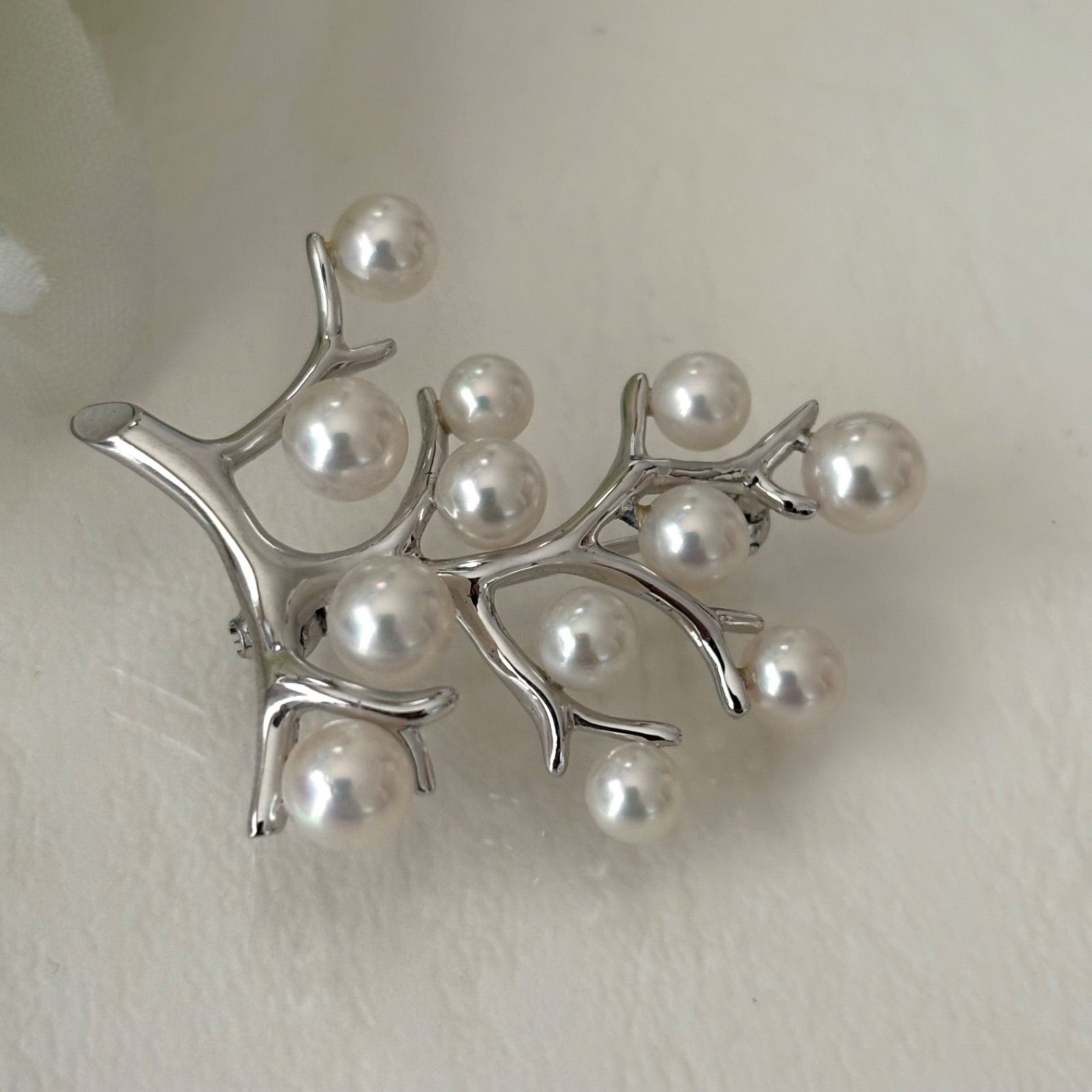 050【ミキモト】シルバー　パール　ブローチ 050【ミキモト】シルバー 幸福の木 ブローチ パール - メルカリ