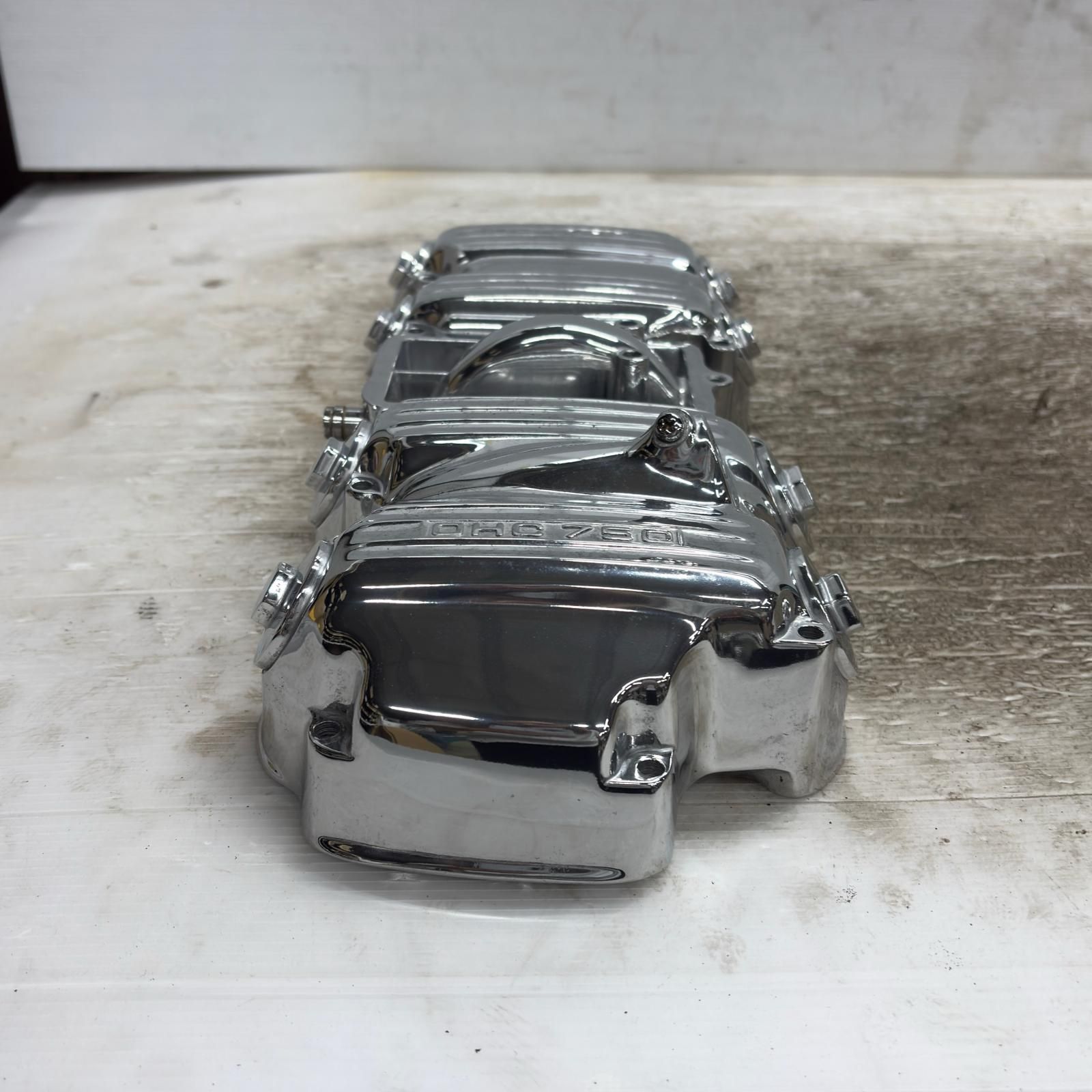 HONDA CB750FOUR (CB750K) シリンダーヘッドカバー バレル研磨仕上げ
