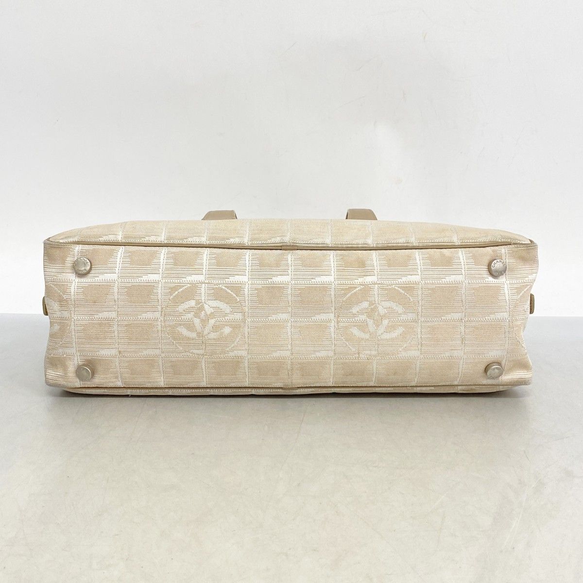  5 ob 0578 シャネル ハンドバッグ ニュートラベル ナイロン ベージュ シルバー金具 レディース ハンドバッグ バッグ