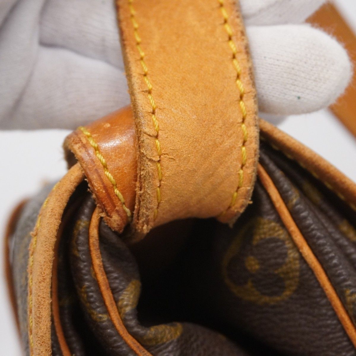 ショルダーバッグ