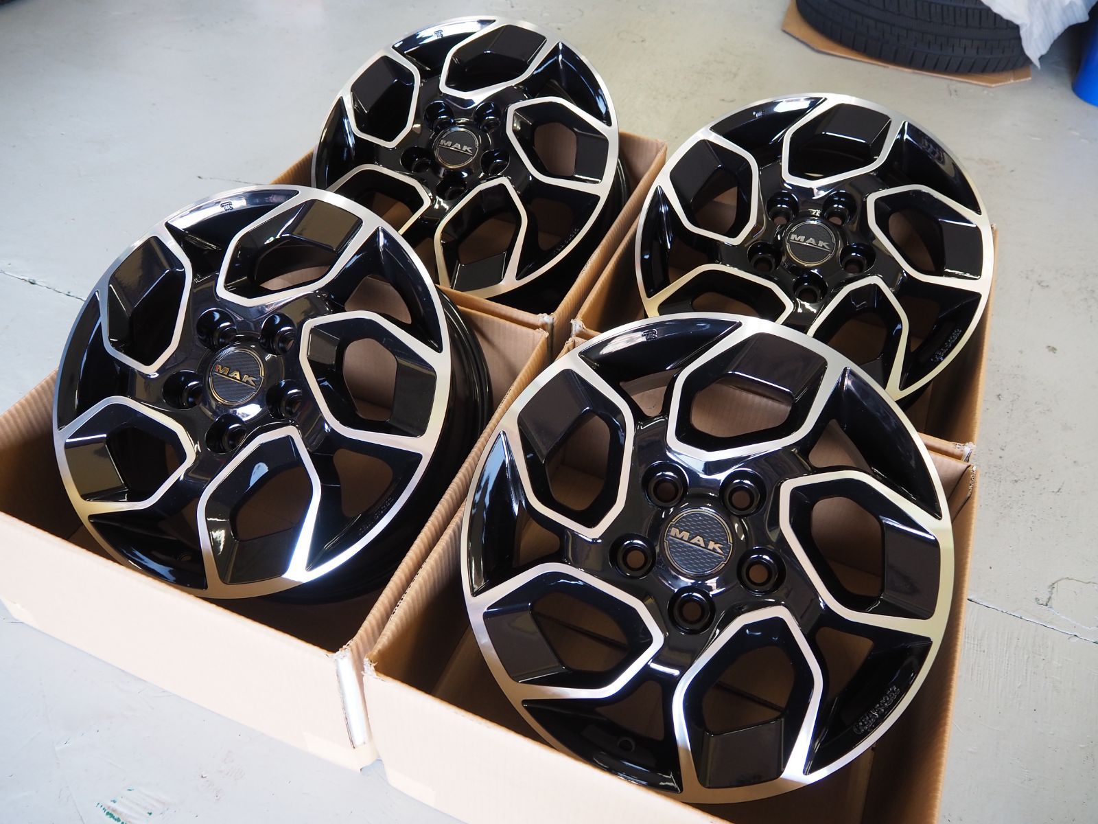 フィアット デュカト MAK エクスプレス 16 inch 6 5 J H 130 65