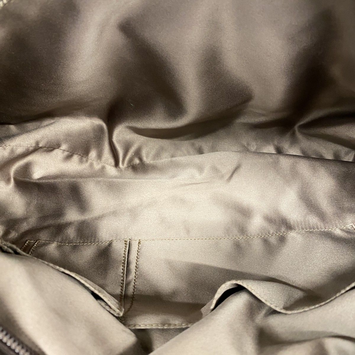 サルヴァトーレフェラガモ ハンドバッグ