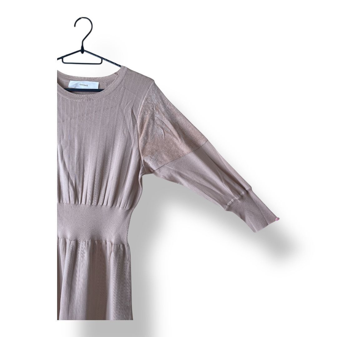 ワンピース ベージュ色