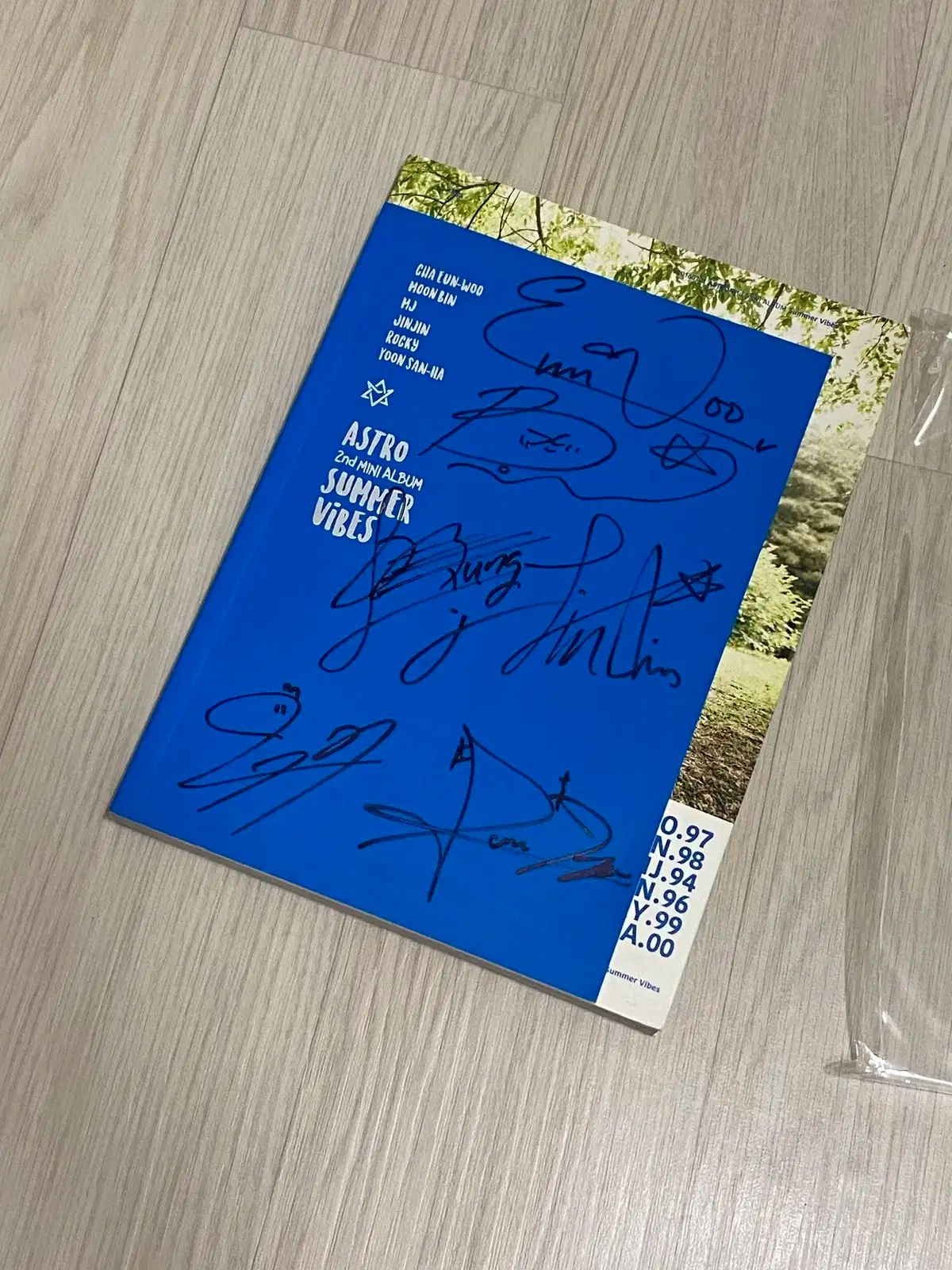 ASTRO アストロ ミニ 2집 Summer Vibes Breathless サイン アルバム WWW_SMP1DAWEKUDUS_SCH_ID