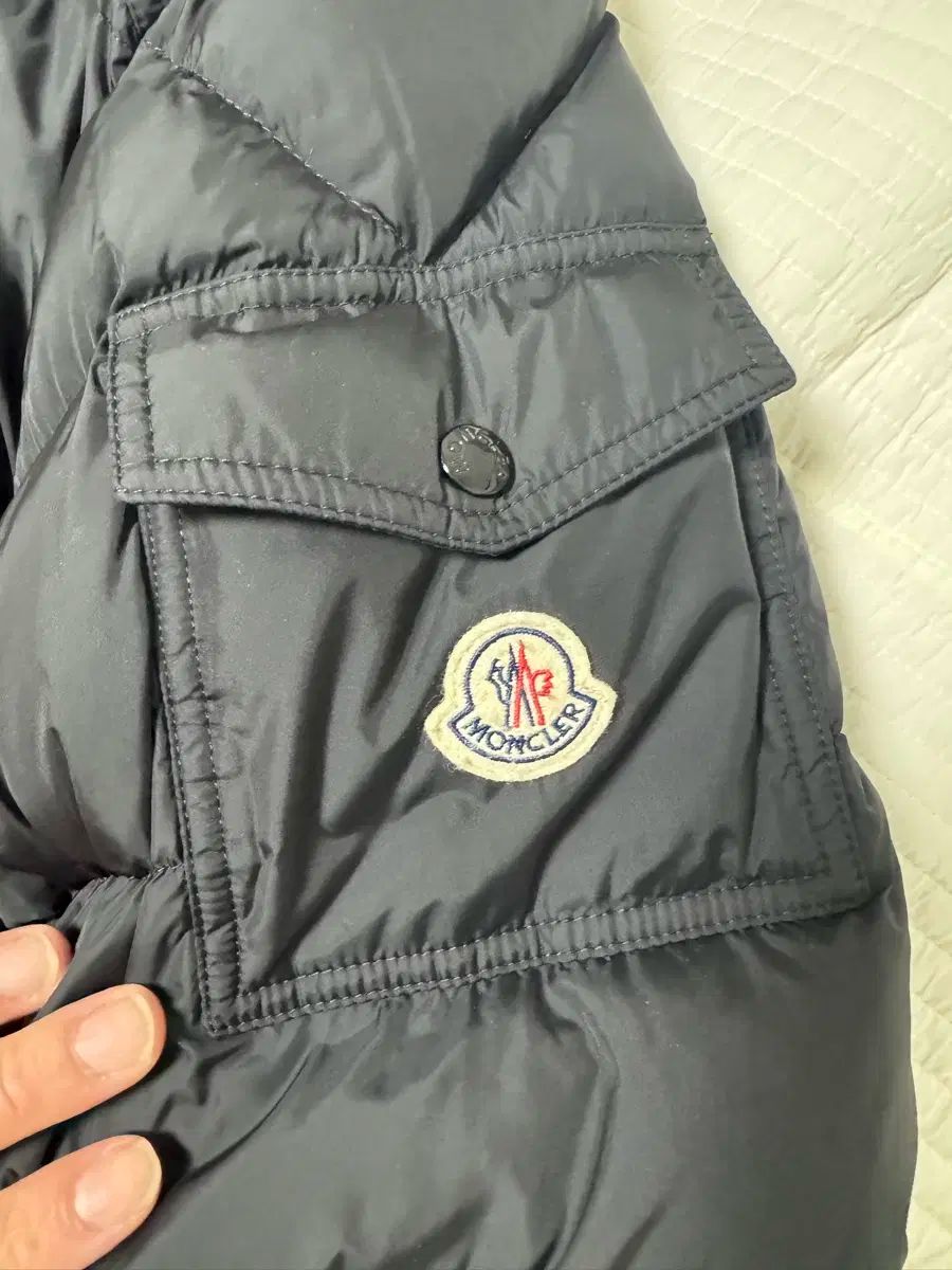モンクレール 麻 マヤ ブラック 4 取引販売