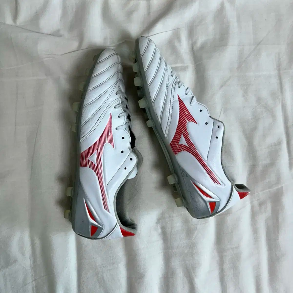  260 mizuno モレリア NEO 4 プロ AG フットサルシューズ シューズ