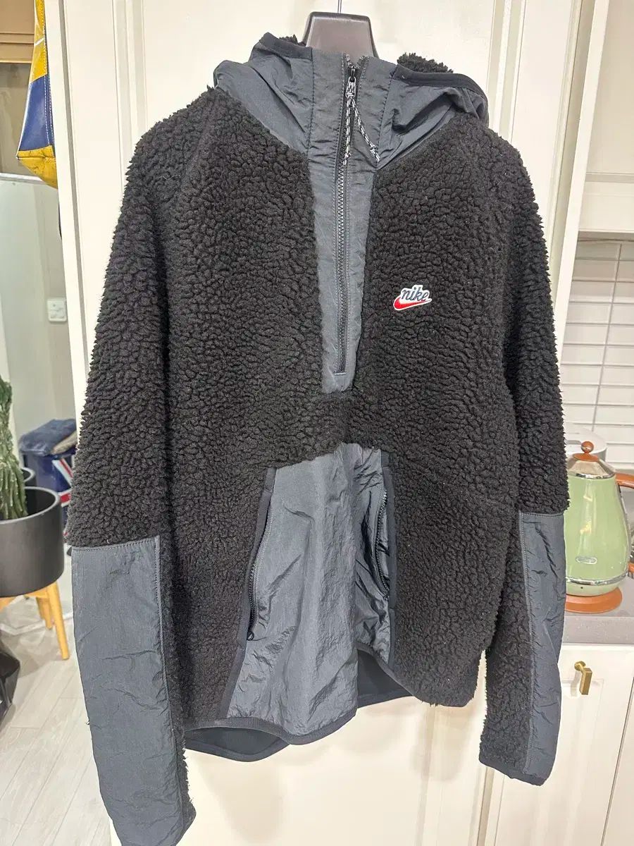 ナイキ 黒色 ボア シェルパ フリース