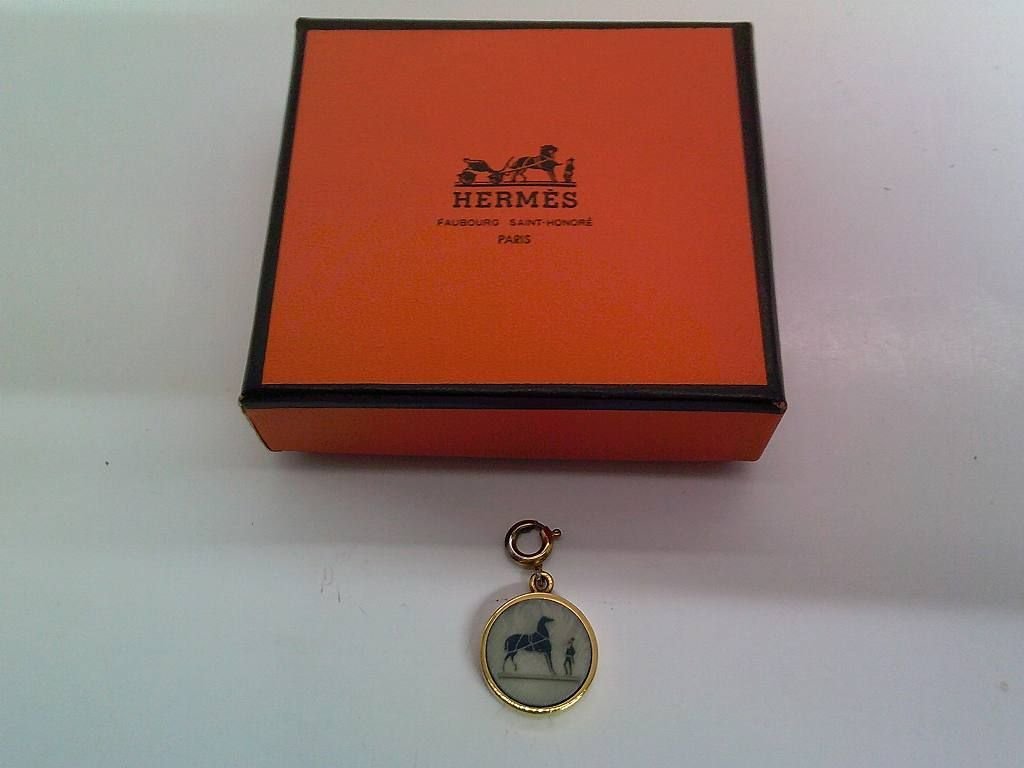 BKN1 エルメス Hermès コロゾ ロゴ ゴールド ネックレストップ チャーム ペンダントトップ き