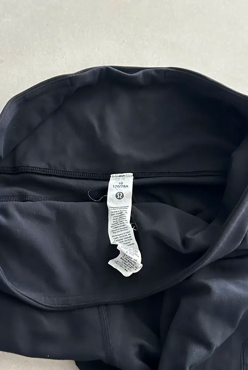 ルルレモン グルーヴ Nulu SUPER ハイウエスト フ パンツ Regular