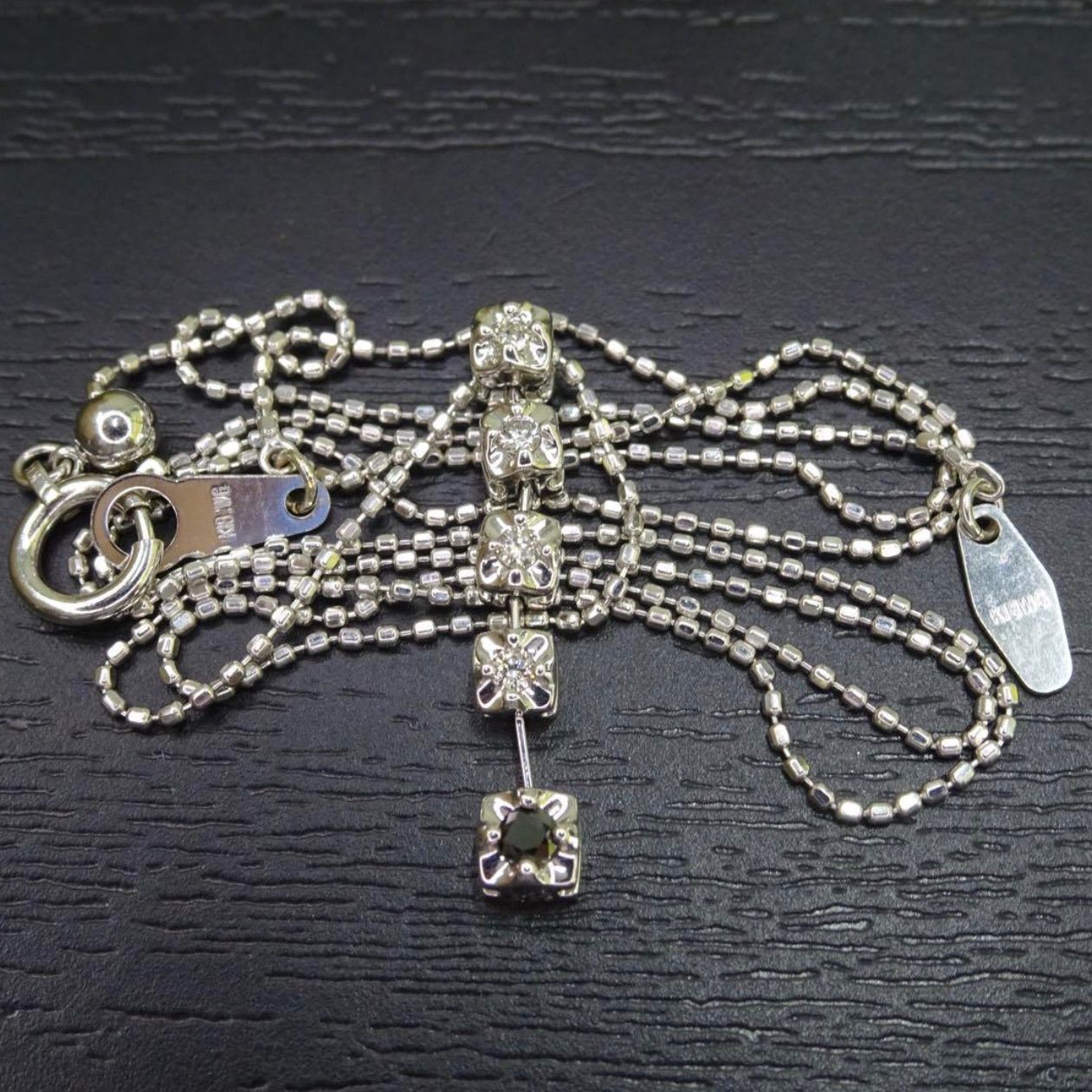 18金ホワイトゴールド K18WG GOLD750 天然ダイヤモンド0.12ct デザイン