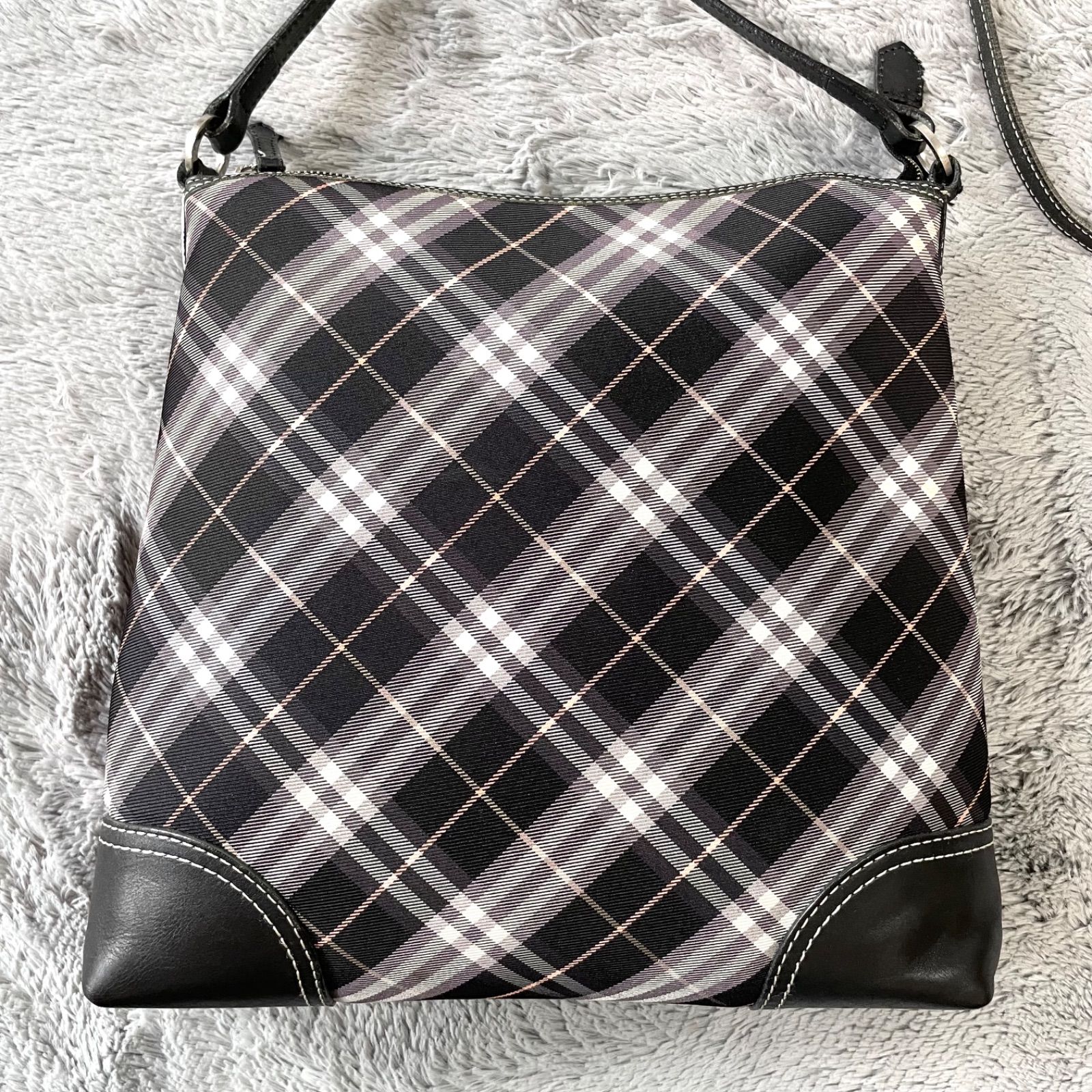 バーバリーブルーレーベル ショルダーバッグ ノバチェック A4収納 クロスボディ 斜め掛け BURBERRY BLUE LABEL