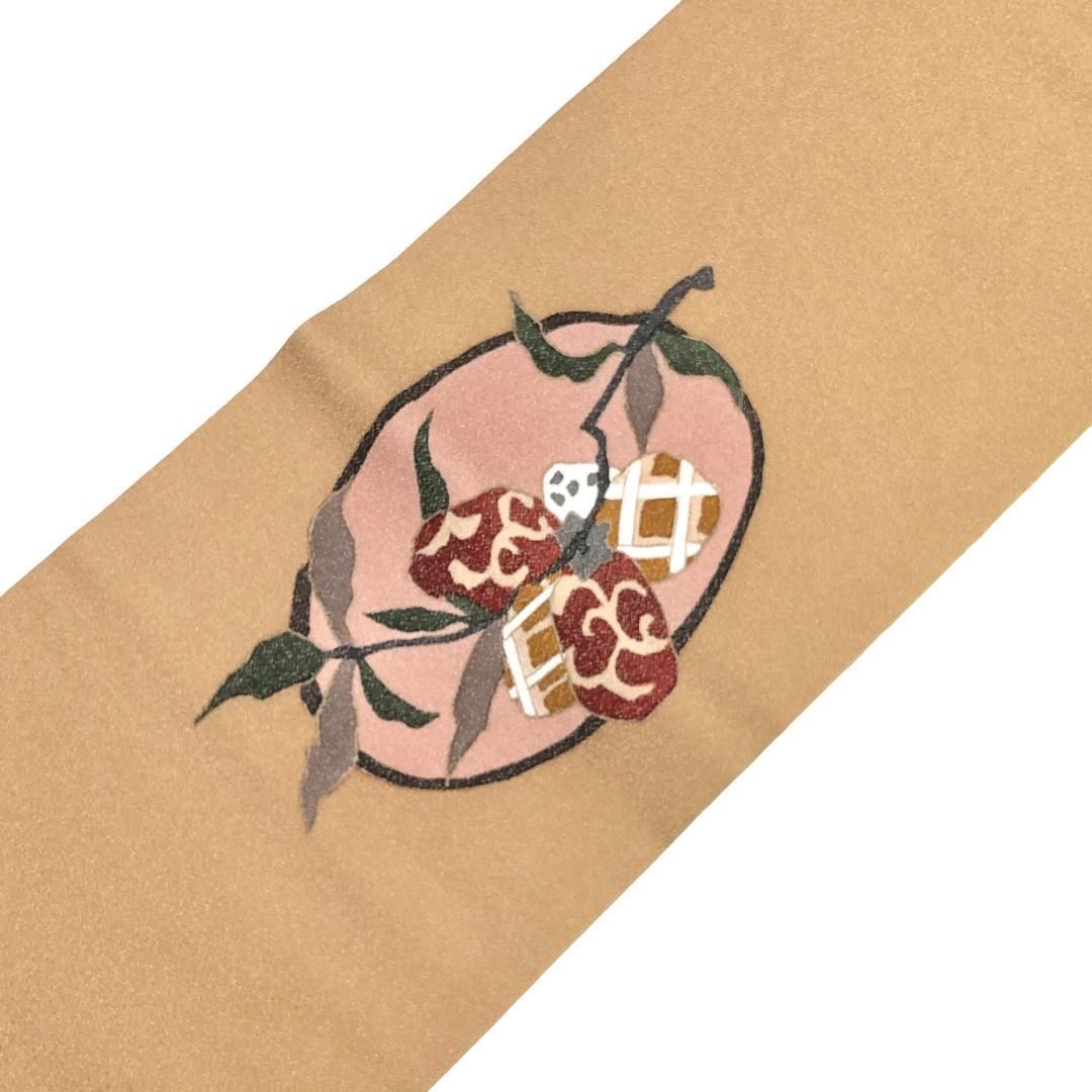 名古屋帯 抽象果実柄 魚 格子柄 淡朽葉色 O-5691 名古屋帯 抽象果実柄 魚 格子柄 淡朽葉色 O-5691 - メルカリ