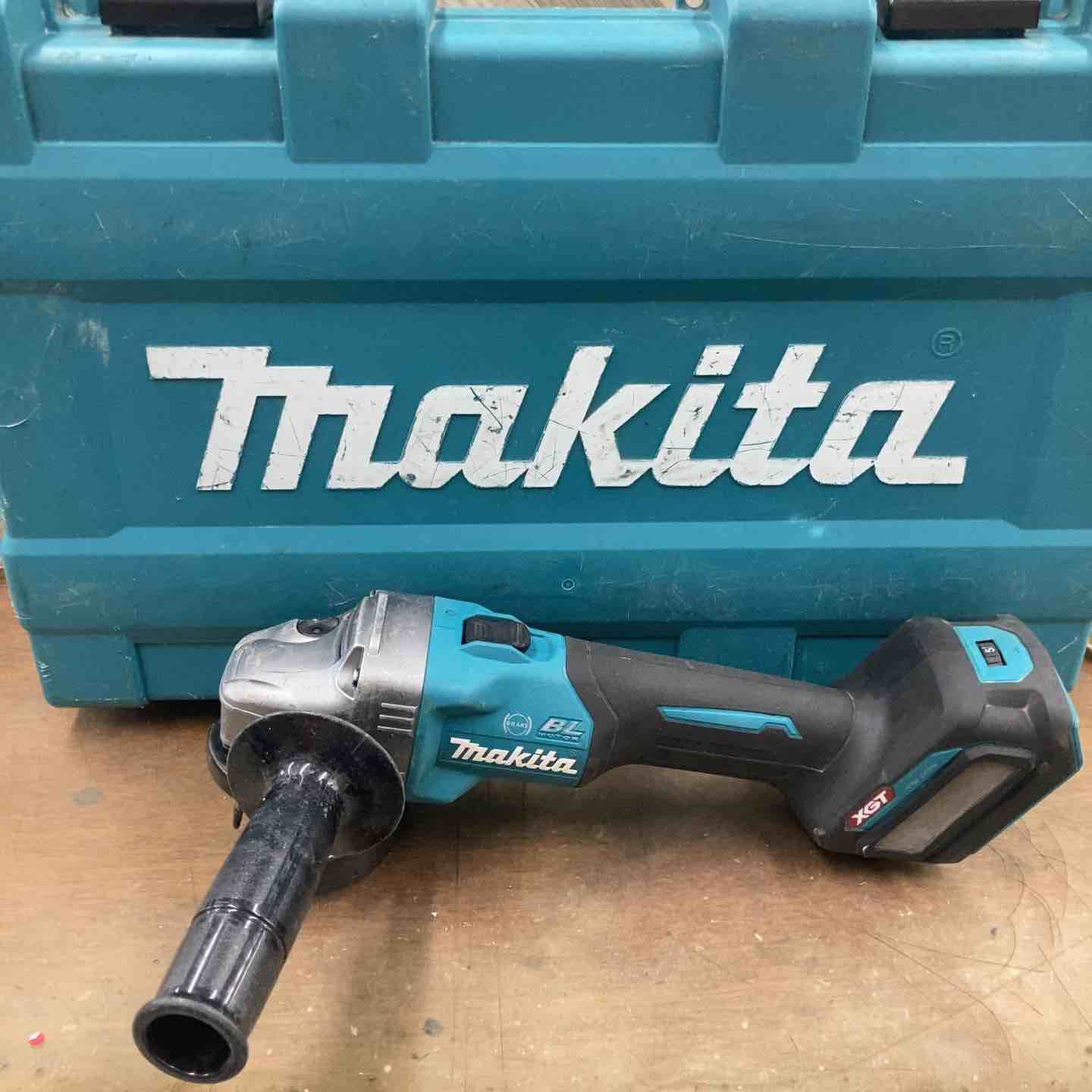 マキタ makita 100mmコードレスディスクグラインダ GA017GZ 八潮店