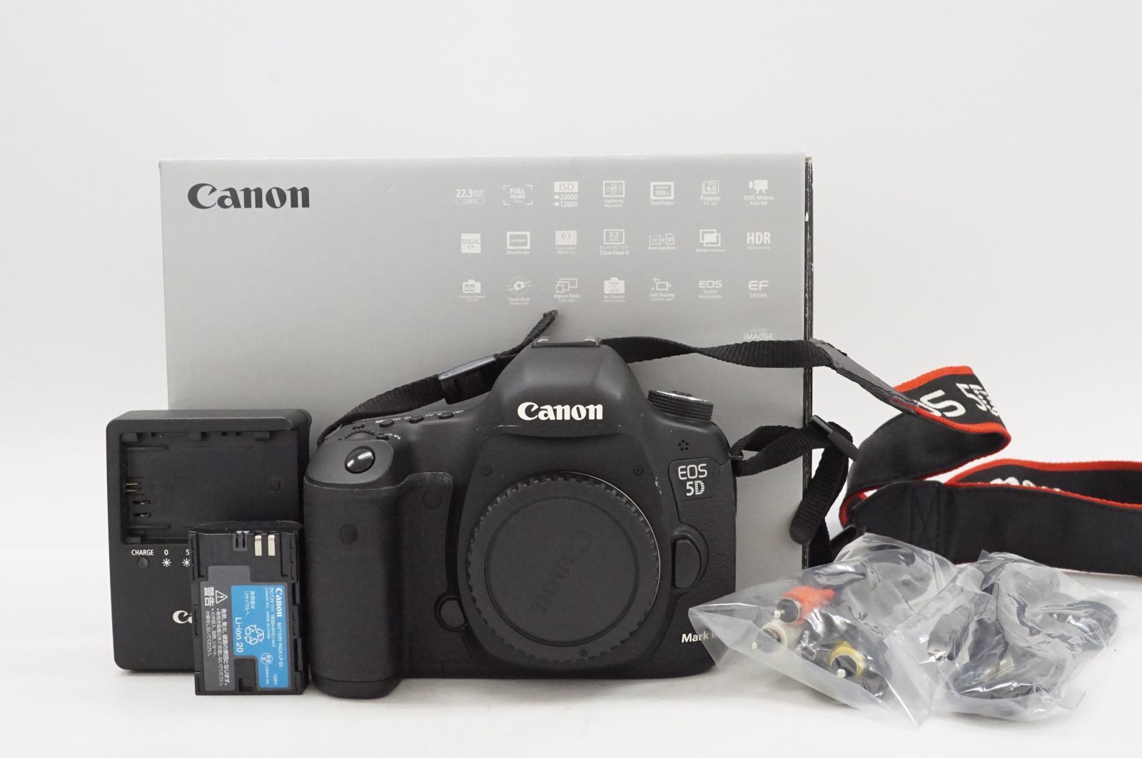 L041141 Canon デジタル一眼レフカメラ EOS 5D Mark III