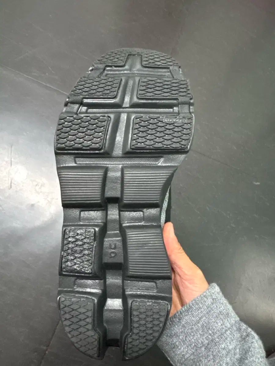 単ランニングクラウドMONSTER