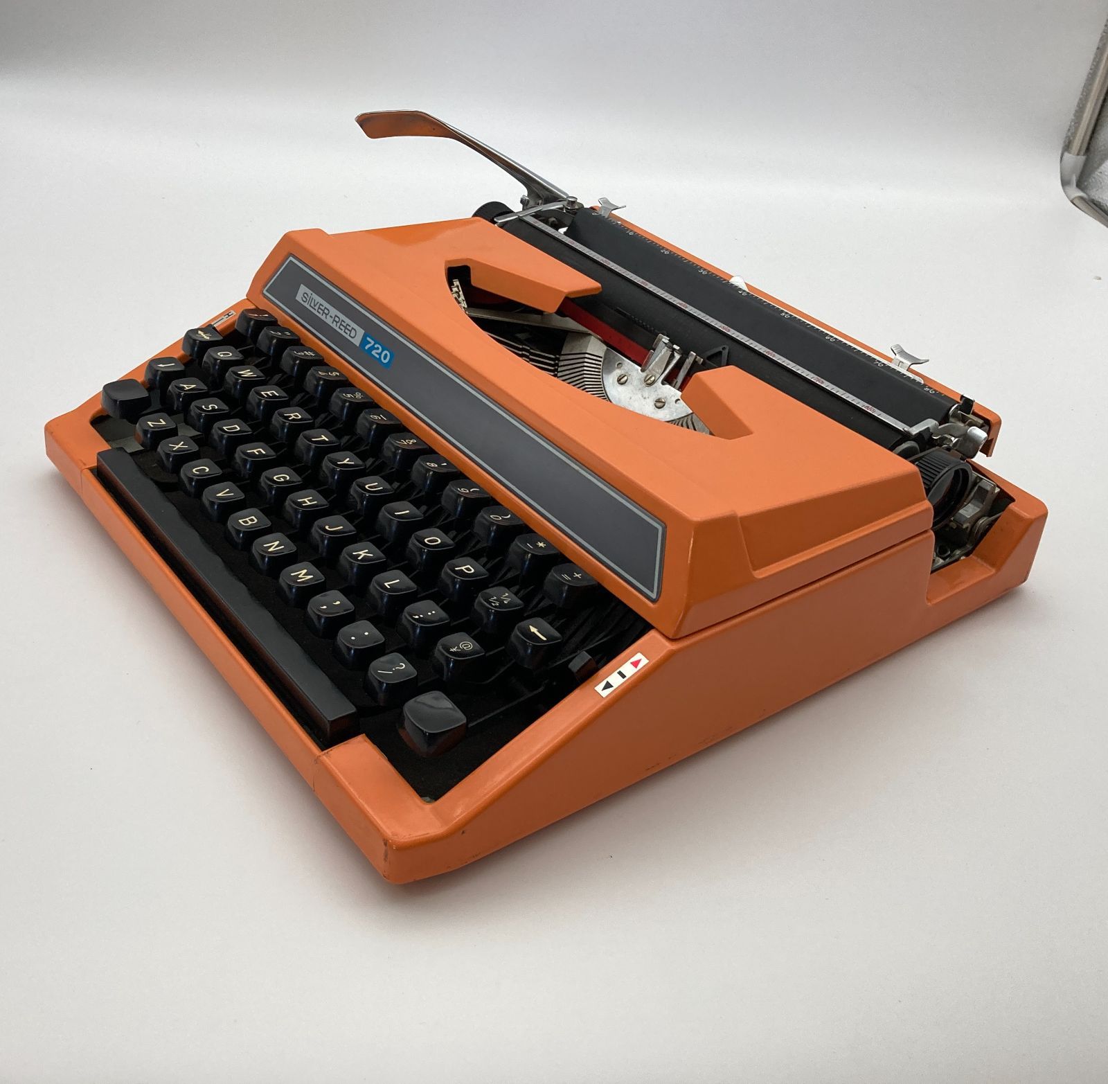 アンティク品 シルバー精工 SILVER-REED 720 タイプライター カバー