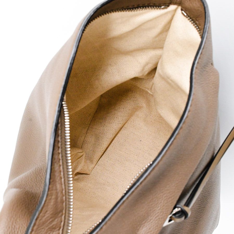 ロエベ ボディバッグ