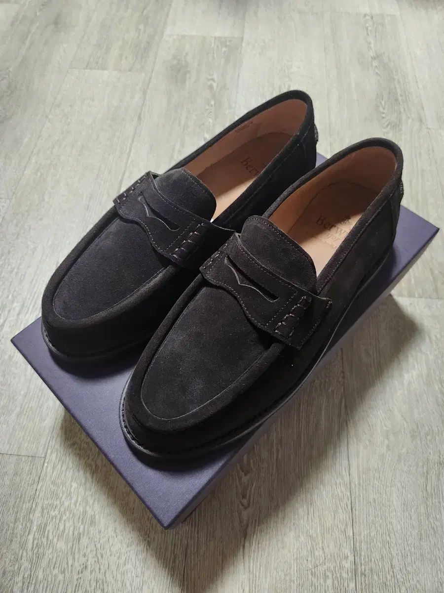 Berwick x BLANK ROOM スウェード ローファー UK8