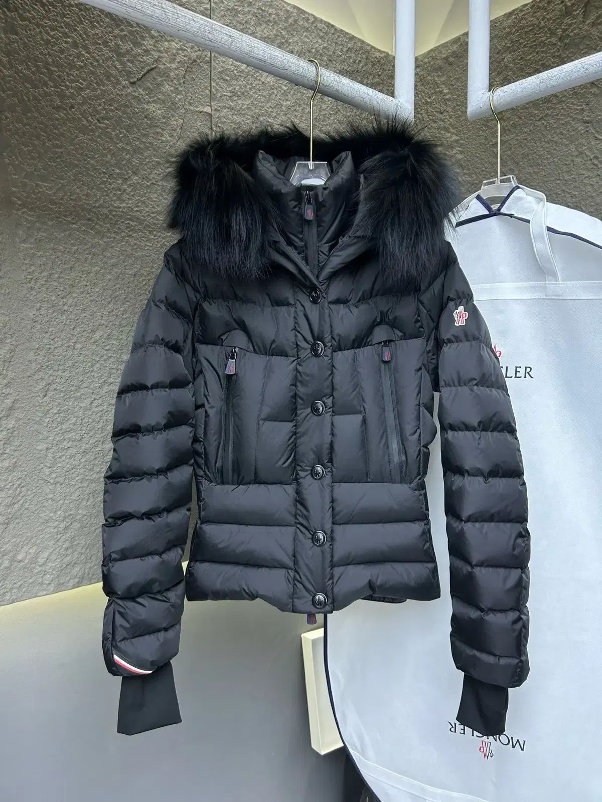 MONCLER モンクレール レディース カジュアル ロゴ ブラック ダウン WHO