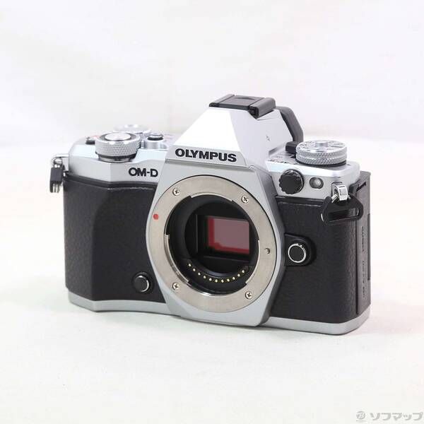 〔 品〕 OM-D E-M5 MarkII ボディ シルバー 368
