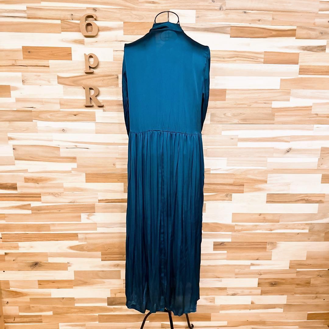 スカーフ巻き 光沢