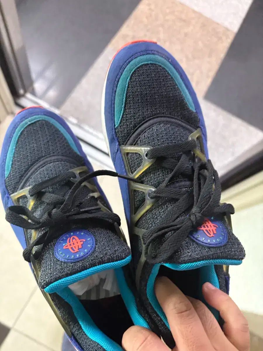  260 NIKE ハラチ ライト ウルトラ マリン スニーカー 靴