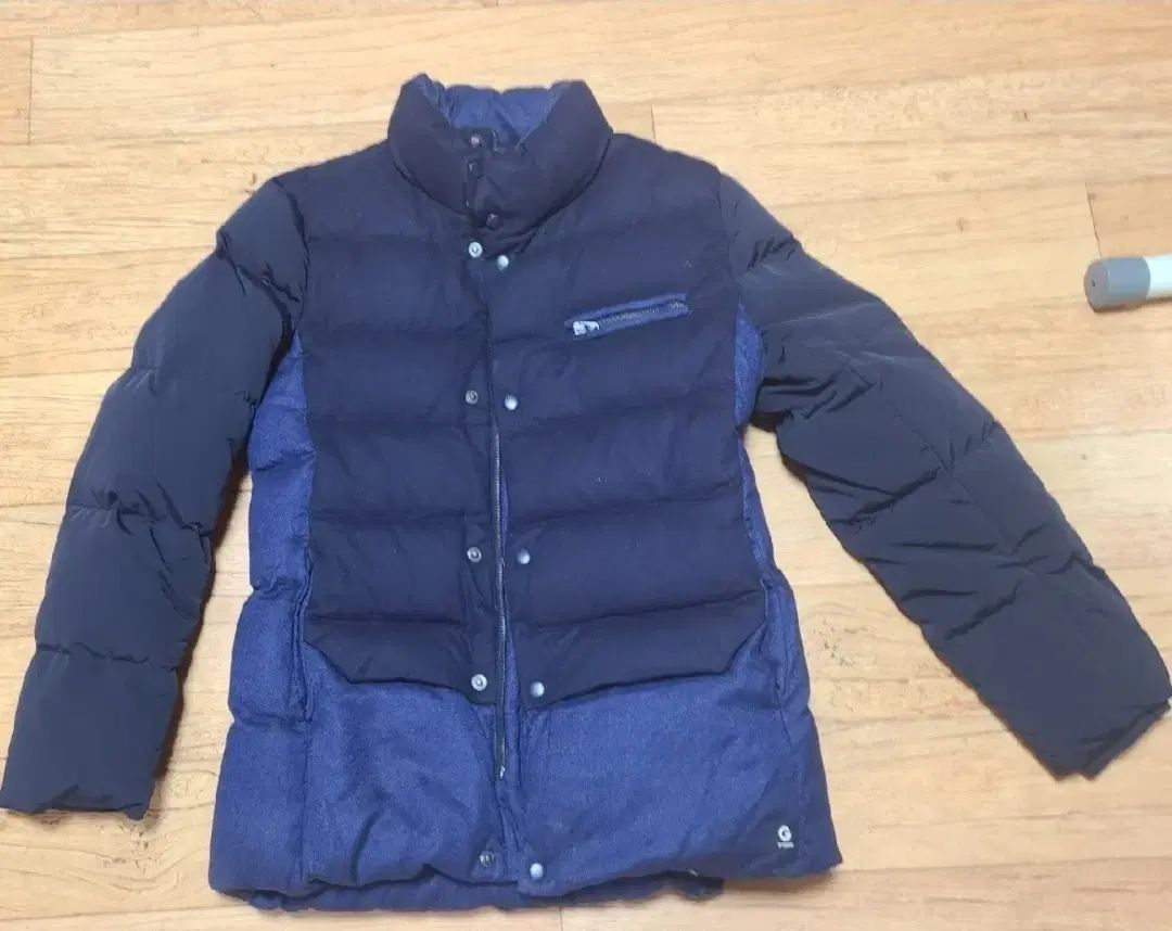 GUESS(ゲス) ネイビー デニム ダウン アウター 95