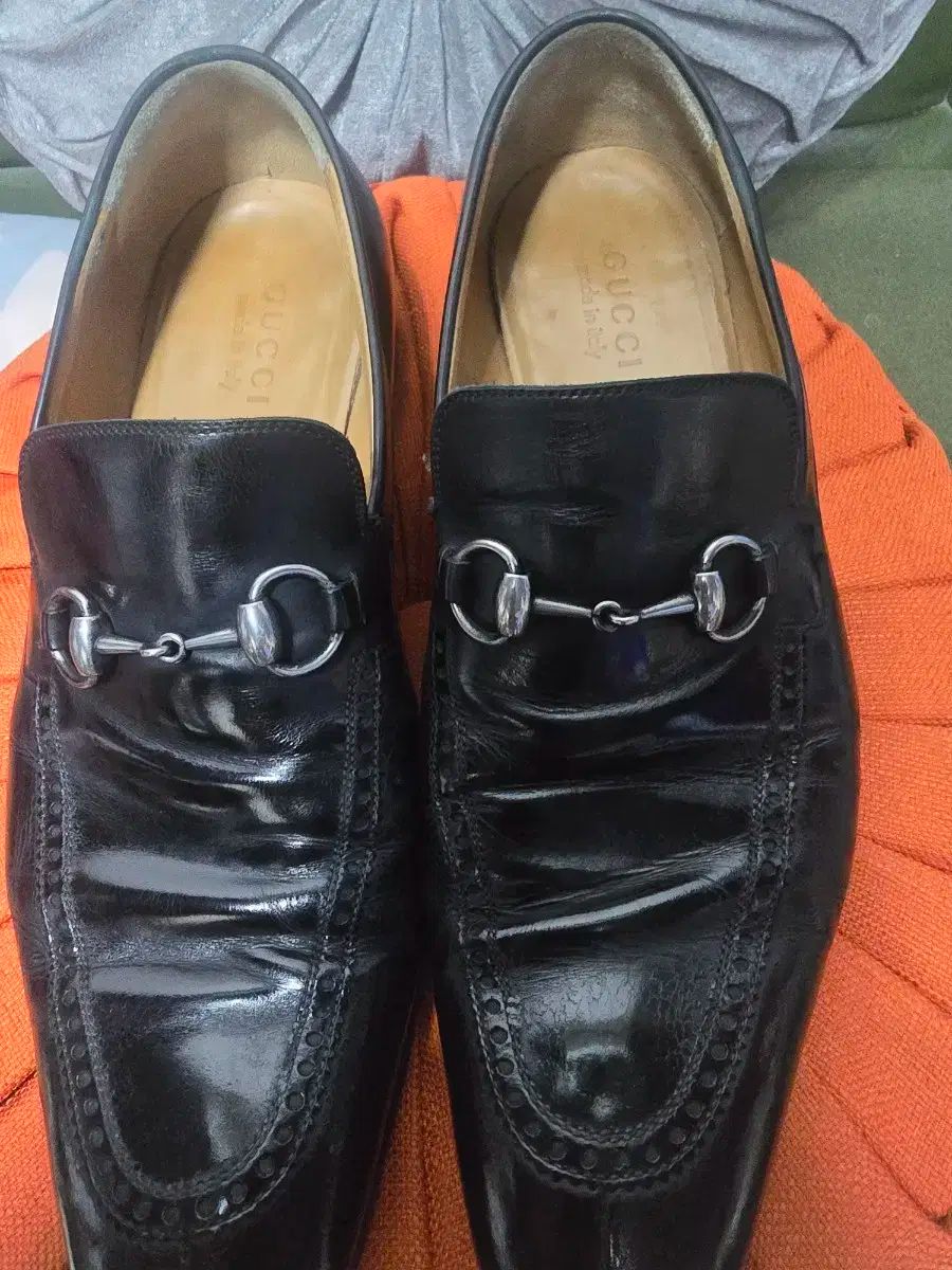 グッチ ホースビット 靴 8 5 280