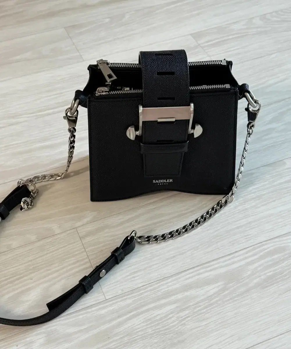 新サドルSEOUL バッグ ミニバック