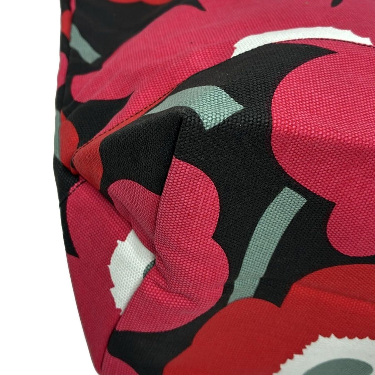  marimekko マリメッコ トートバッグ - 黒×レッド×白 花柄 トートバッグ バッグ