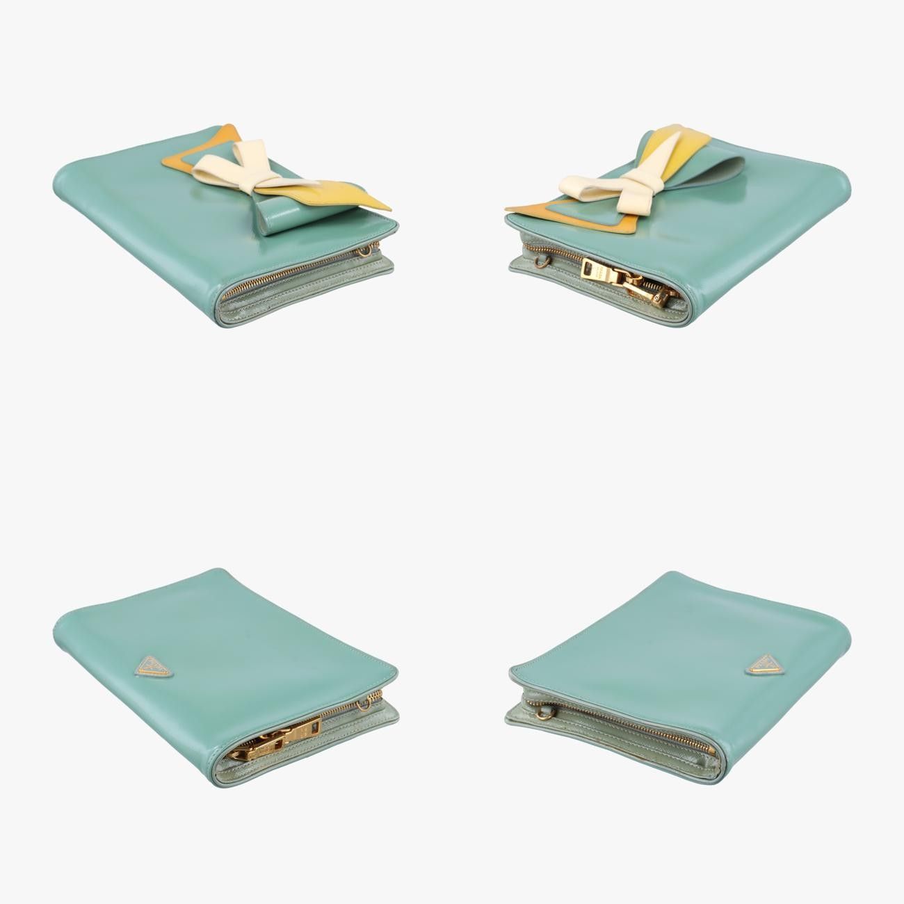  プラダPradaスタイリッシュ グリーン×ホワイト×イエロー パテント A 7 メッセンジャーバッグ ショルダーバッグ