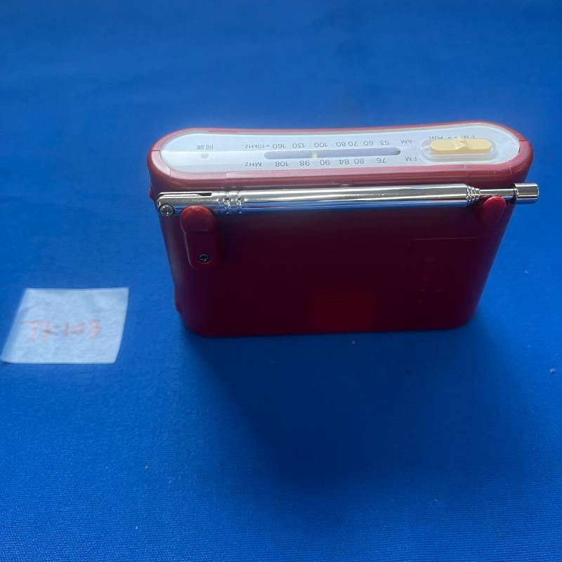 ◇TK103原 SONY ハンディーポータブルラジオ レッド ICF-51 本体 FM AM