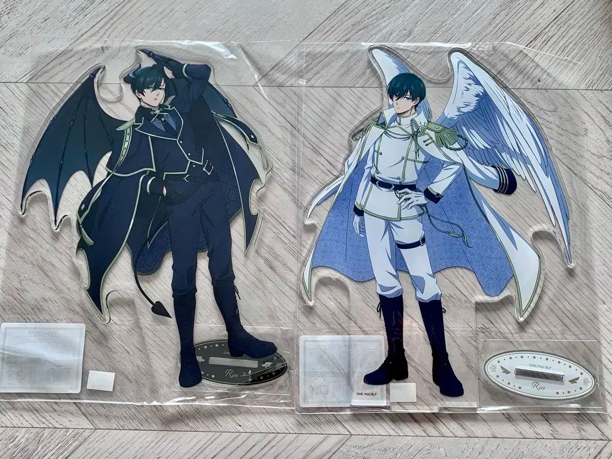 ブルーロック 天使 悪魔 糸師 凛 BIG アクリルスタンド