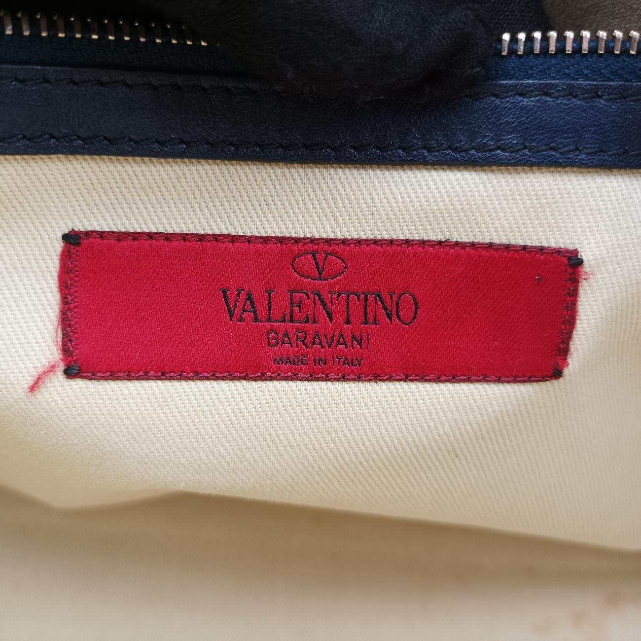  ヴァレンティノValentinoロックスタッズ ネイビー レザー 製番不明 メッセンジャーバッグ ショルダーバッグ