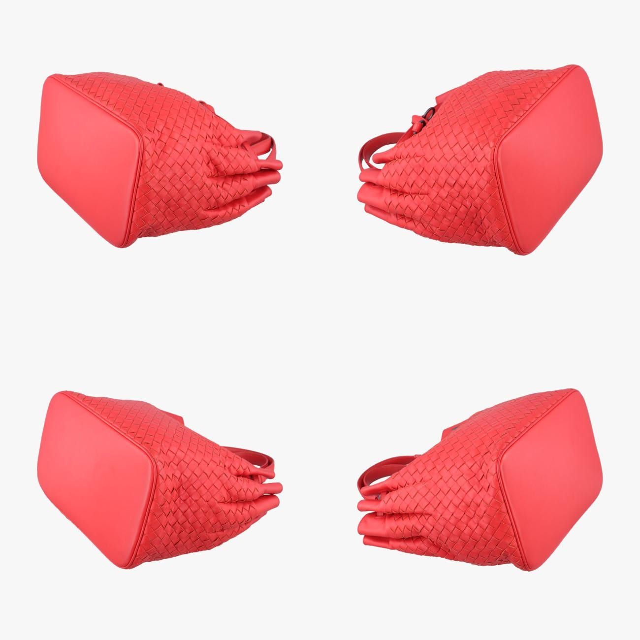 ボッテガヴェネタBottega Venetaイントレチャート ドローストリング