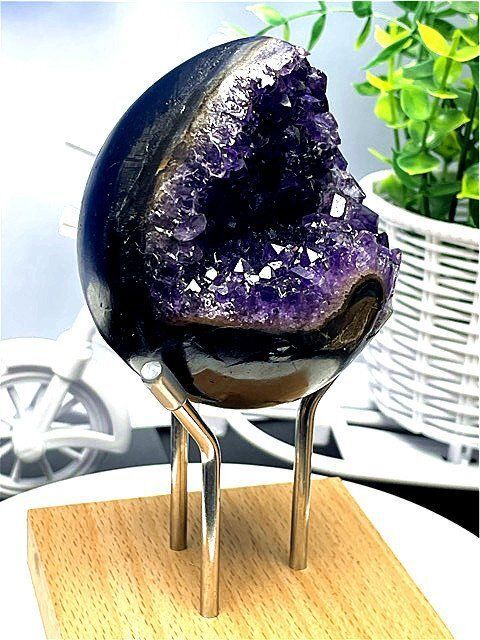 AAA級家庭円満 ウルグアイ産天然アメジスト 開口笑 B 88 G 3 215 01 C