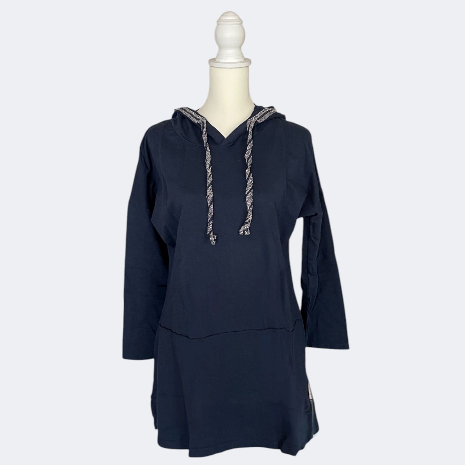 ROMANローマン ネイビーお洒落シルバーラメラインのフ アシメトリー裾 体型カバーの細見えロングパーカートップス S-M