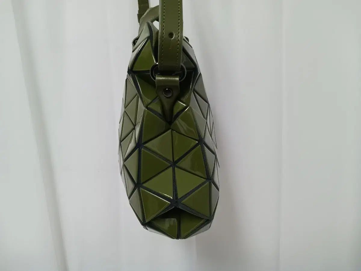 - ショルダ—バッグ