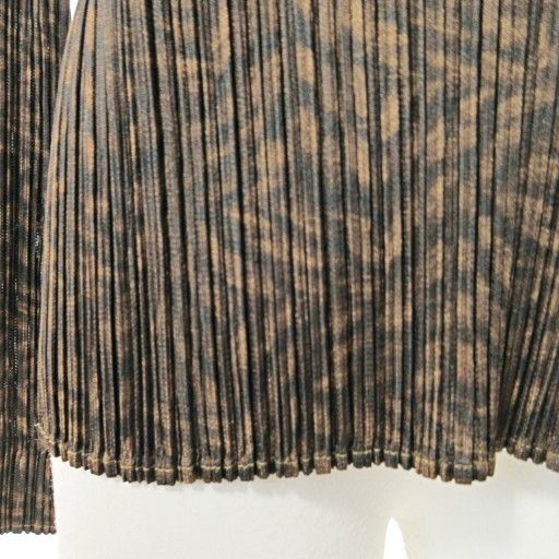 美品 イッセイミヤケ プリーツプリーズ 総柄 長袖 シャツ ブラウン 美品 イッセイミヤケ プリーツプリーズ 総柄 長袖 シャツ ブラウン