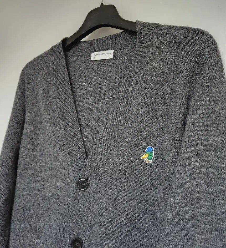 シリーズ エドモン ドスタジオ ウール混 カーディガン
